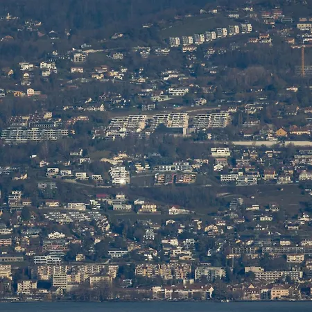 Шале Large Overlooking Geneva